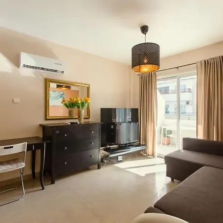 Christina Apartment *